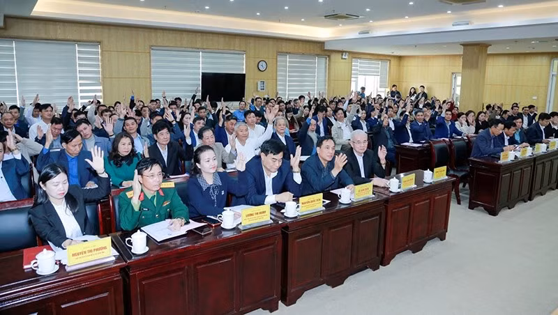2-bieu-quyet.jpg