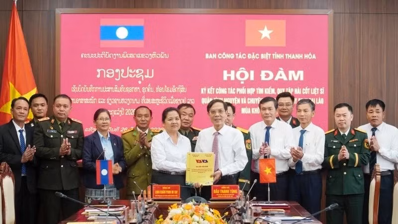 Lãnh đạo tỉnh Thanh Hóa-Hủa Phăn (Lào) ký kết phối hợp tìm kiếm, quy tập hài cốt liệt sĩ.