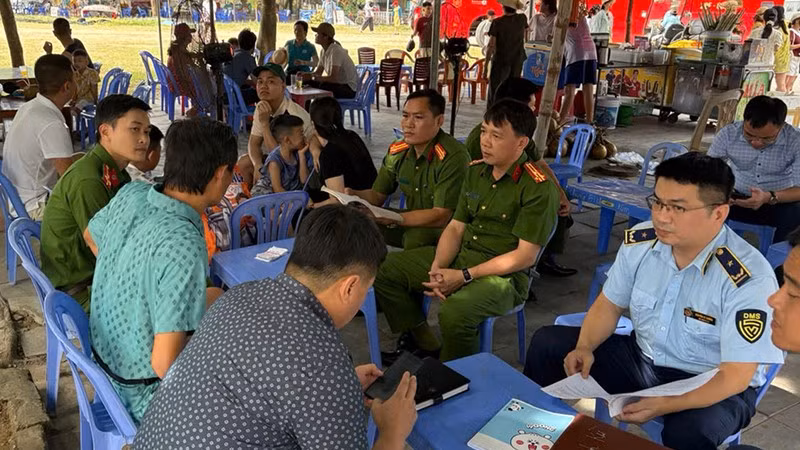 Lực lượng chức năng xác minh sự việc.