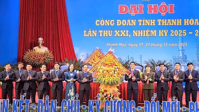 2-tang-hoa.jpg