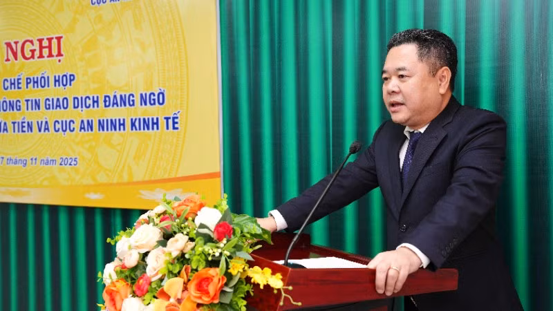dong-chi-nguyen-ngoc-canh-pho-thong-doc-nhnn-phat-bieu-tai-hoi-nghi-4248.jpg