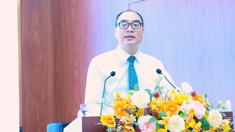 Phó Tổng Kiểm toán nhà nước Bùi Quốc Dũng phát biểu khai mạc tọa đàm.