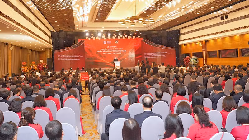 Toàn cảnh Lễ kỷ niệm 20 năm thành lập Ngân hàng Phát triển Việt Nam.
