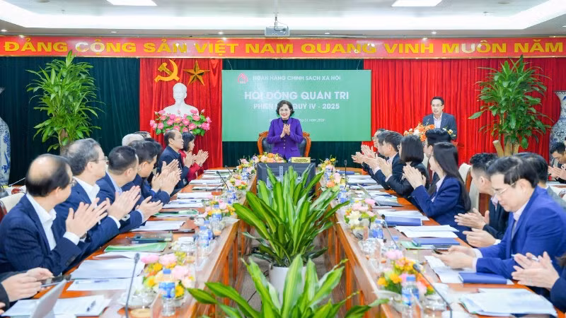 Toàn cảnh phiên họp.