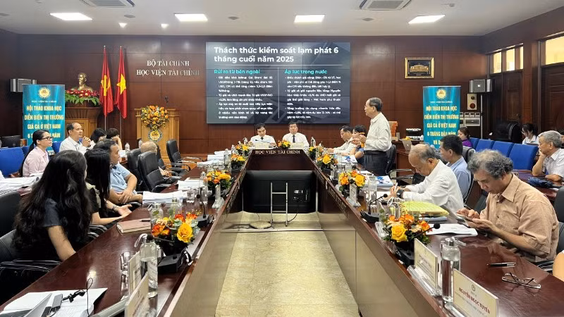 Quang cảnh buổi hội thảo.