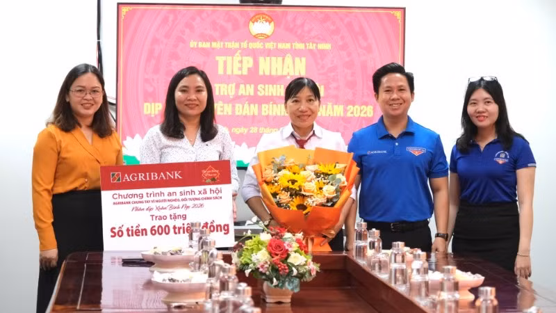 hoat-dong-the-hien-tinh-than-se-chia-chung-tay-vi-an-sinh-xa-hoi-trong-dip-tet-den-xuan-ve-5640.jpg