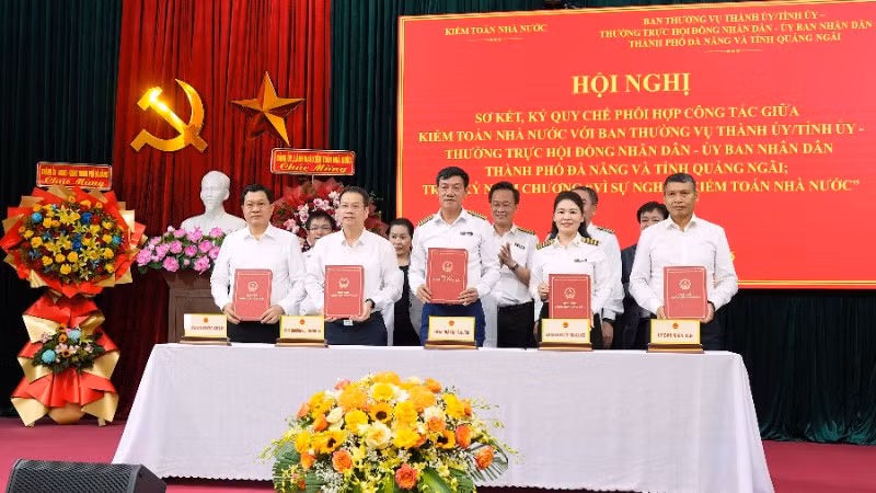 Ký Quy chế phối hợp giữa Kiểm toán nhà nước với Đà Nẵng.