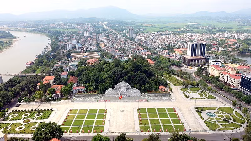 toan-canh-quang-truong-nguyen-tat-thanh-tinh-tuyen-quang.jpg