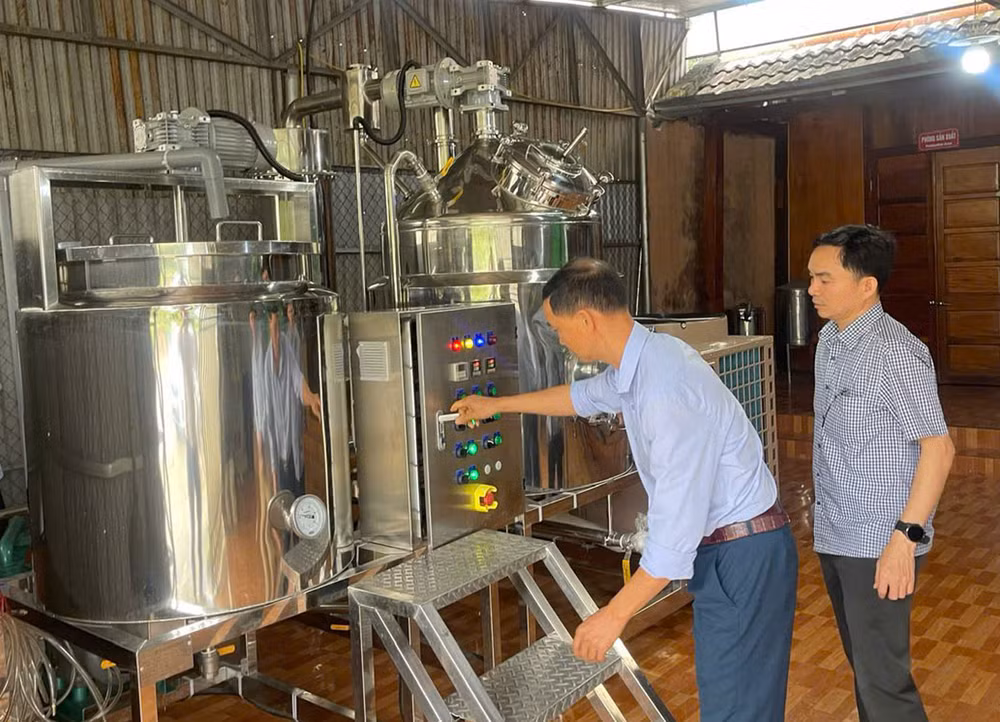 Nghiệm thu đề án hỗ trợ máy hạ thủy phần tại Công ty Trách nhiệm hữu hạn Xuất nhập khẩu nông sản Bình An.