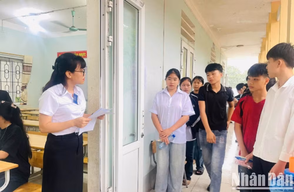 Ngày thi đầu tiên của Kỳ thi tốt nghiệp trung học phổ thông tại Hà Giang diễn ra an toàn, nghiêm túc.