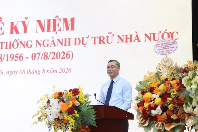 Bộ trưởng Tài chính Ngô Văn Tuấn phát biểu chào mừng và chỉ đạo tại Lễ kỷ niệm 70 năm ngày truyền thống ngành dự trữ nhà nước. (Ảnh: ĐỨC MINH)