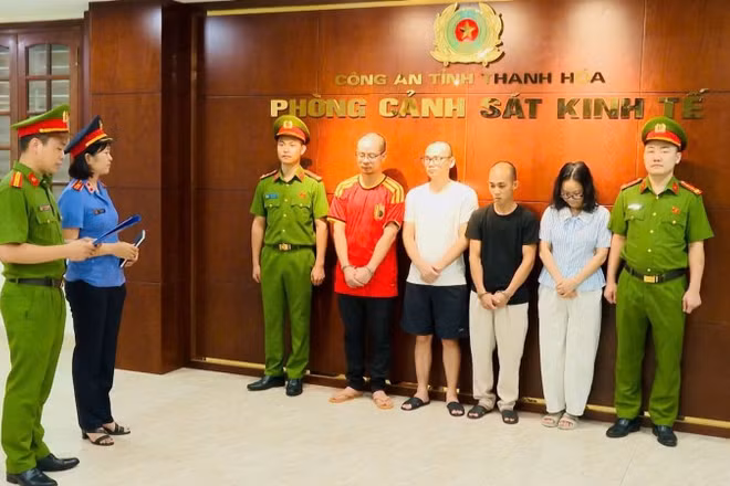 Công an tỉnh Thanh Hóa thi hành Quyết định khởi tố vụ án, khởi tố bị can.