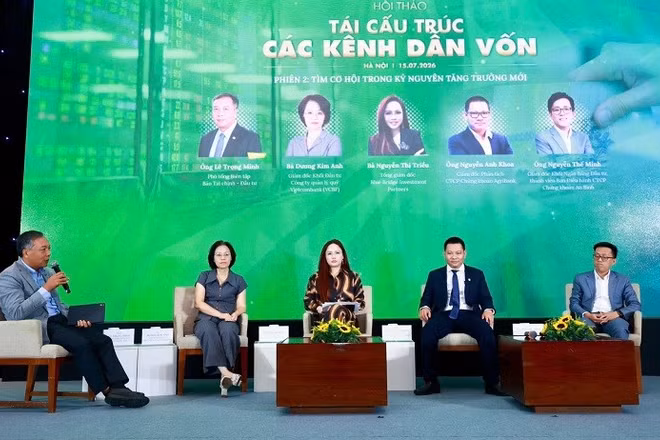 Toàn cảnh hội thảo Tái cấu trúc các kênh dẫn vốn.