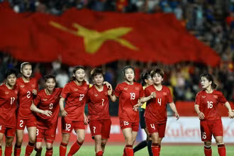 Đội tuyển bóng đá nữ Việt Nam trong niềm vui vô địch SEA Games 32. (Ảnh: TL)