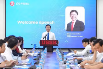 Giáo sư, Tiến sĩ Hoàng Anh Tuấn - Hiệu trưởng Trường đại học Khoa học Xã hội và Nhân văn (Đại học Quốc gia Hà Nội) phát biểu tại tọa đàm.
