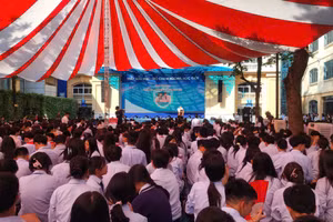 Đông đảo học sinh tham dự diễn đàn. (Ảnh: LONG THÀNH)