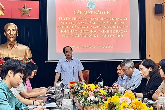 Hội Người cao tuổi Việt Nam họp báo thông tin về Tháng Hành động vì Người cao tuổi Việt Nam năm 2025 và Chương trình nhân đạo "Mắt sáng cho Người cao tuổi".