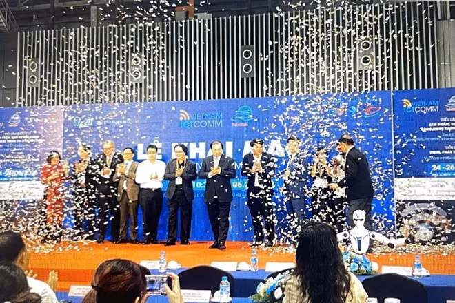 Triển lãm Quốc tế Vietnam ICTCOMM 2026 diễn ra từ 24-26/6 tại Thành phố Hồ Chí Minh.