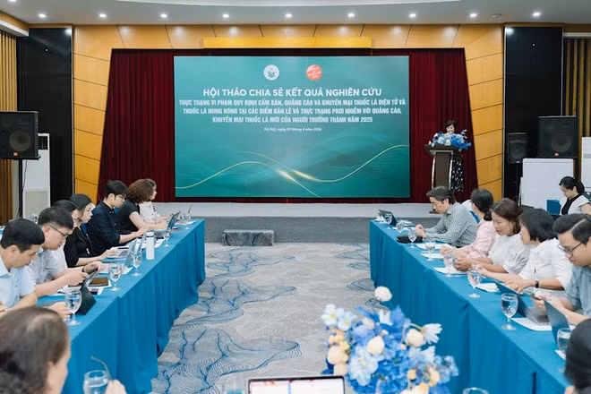 Toàn cảnh Hội thảo chia sẻ kết quả nghiên cứu về thực trạng bán, quảng cáo và khuyến mại thuốc lá điện tử và thuốc lá nung nóng tại Việt Nam.