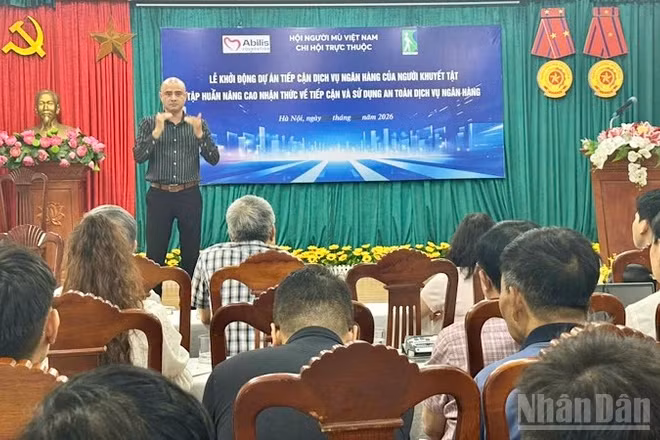 Toàn cảnh cuộc họp kỹ thuật nhằm nâng cao hiệu quả tiếp cận dịch vụ ngân hàng của người khuyết tật.