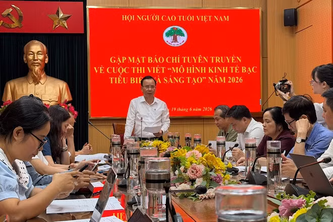 Hội Người cao tuổi Việt Nam tổ chức họp báo thông tin về cuộc thi viết "Mô hình kinh tế bạc tiêu biểu và sáng tạo" năm 2026.