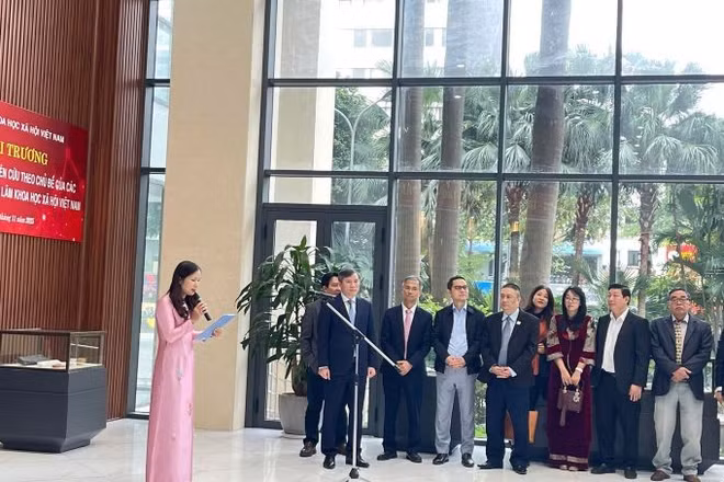 Lễ khai trương Không gian trưng bày: "Thành tựu, kết quả nghiên cứu theo chủ đề của các đơn vị thuộc Viện Hàn lâm Khoa học xã hội Việt Nam".