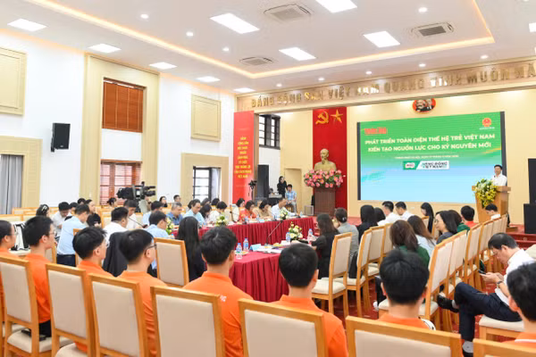Hội thảo “Phát triển toàn diện thế hệ trẻ Việt Nam - Kiến tạo nguồn lực cho kỷ nguyên mới” (Ảnh: THẾ ĐẠI)