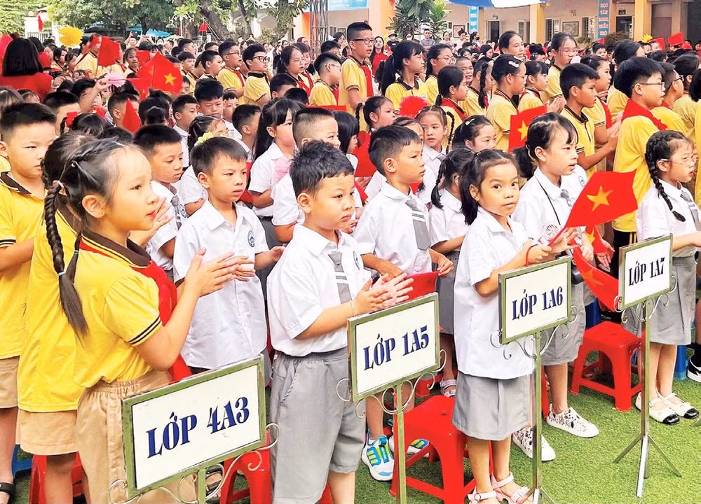Năm học 2026-2027 học sinh phổ thông trên cả nước sử dụng thống nhất một bộ sách giáo khoa từ lớp 1 đến lớp 12.