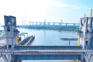 Dự án Giải quyết ngập do triều khu vực Thành phố Hồ Chí Minh giai đoạn 1 đã được tháo gỡ các vướng mắc để phấn đấu vận hành hiệu quả trong năm 2026.