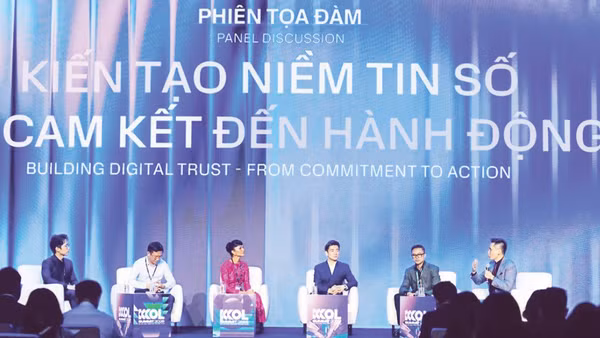 Các đại biểu trao đổi tại KOL Summit 2026.