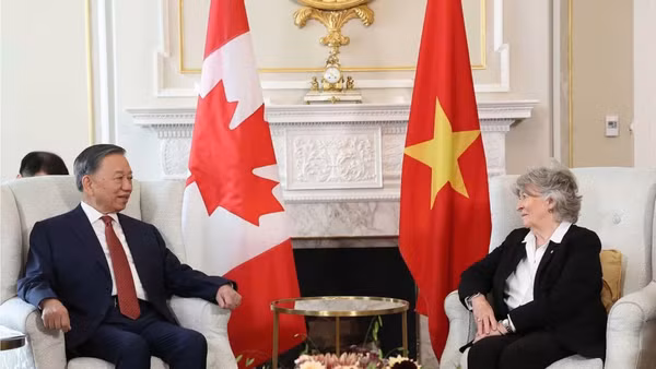 Tổng Bí thư, Chủ tịch nước Tô Lâm hội kiến với Toàn quyền Canada Louise Arbour. (Ảnh: TTXVN)