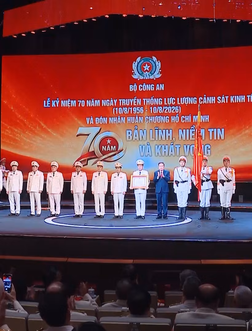[Video] Chủ tịch Quốc hội Trần Thanh Mẫn: Lực lượng Cảnh sát kinh tế tiếp tục khẳng định là “Lá chắn thép vững chắc” của Đảng, Nhà nước và Nhân dân