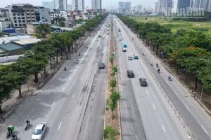 [Ảnh] Cận cảnh mặt đường Võ Chí Công sau quá trình cải tạo kênh Thụy Phương