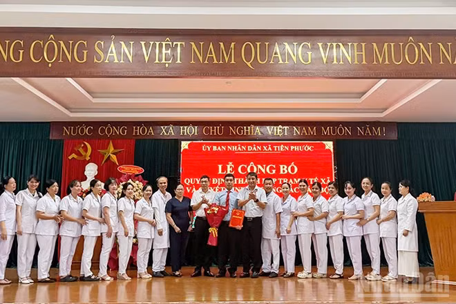 Xã Tiên Phước, thành phố Đà Nẵng công bố quyết định thành lập trạm y tế.