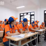 Nhiều lao động mẫu mực đi làm việc theo chương trình EPS về nước đúng hạn tiếp tục có cơ hội sang làm việc tại Hàn Quốc. (Ảnh MINH DUY) 