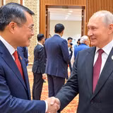 Thủ tướng Chính phủ Lê Minh Hưng gặp Tổng Thư ký Liên Hợp Quốc António Guterres. (Ảnh: Bộ Ngoại giao)