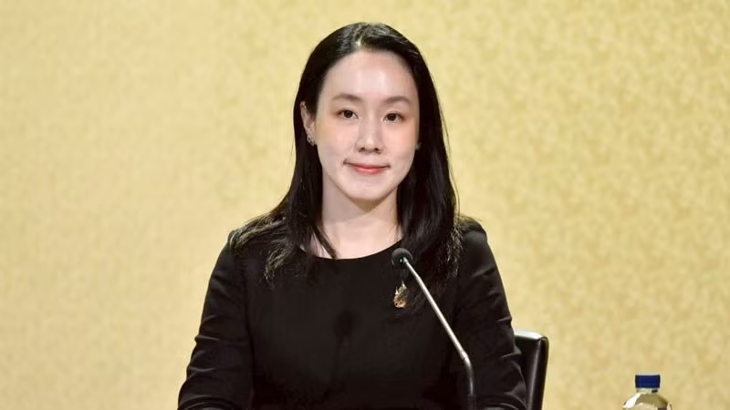 Bà Lalida Periswiwatana thông tin về giai đoạn hai của chiến dịch “Người Thái giúp người Thái”. (Ảnh: VĂN PHÒNG THỦ TƯỚNG THÁI LAN)