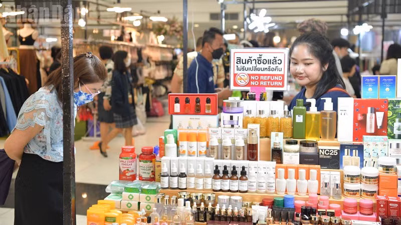 Hàng hóa của Thái Lan sản xuất có chất lượng tương đối cao so với mặt bằng trong khu vực. (Ảnh: XUÂN SƠN)