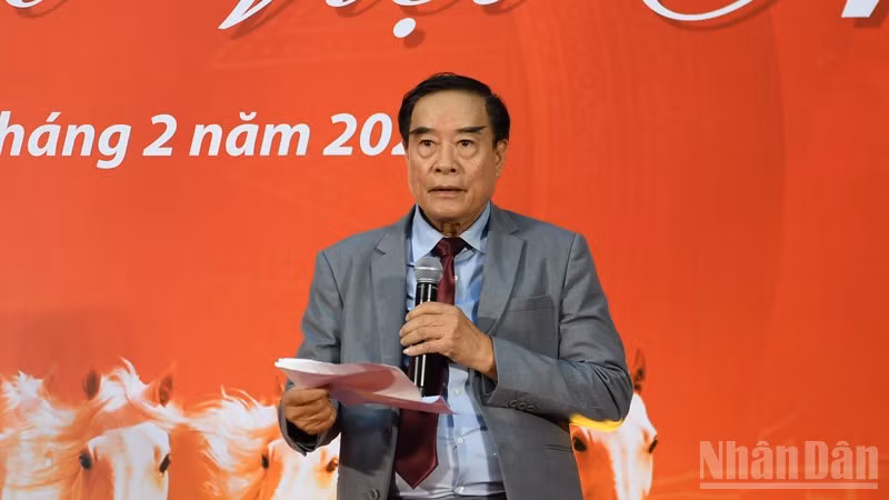 Chủ tịch Hội Thái Việt thủ đô Bangkok và vùng phụ cận Đỗ Xuân Phúc nhấn mạnh ý nghĩa của chương trình Tết cộng đồng. (Ảnh: XUÂN SƠN)