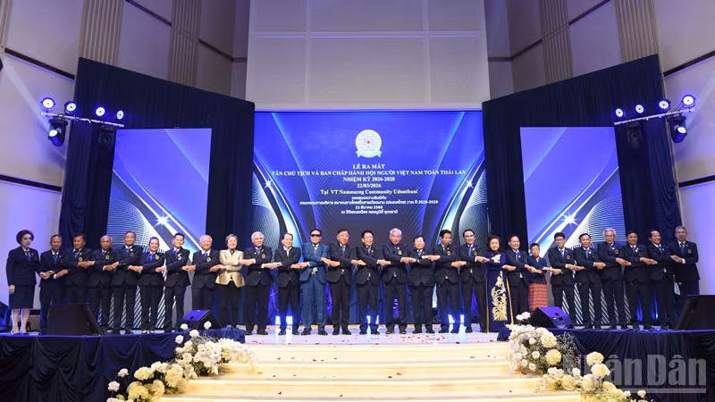 Lễ ra mắt Ban Chấp hành Hội Người Việt Nam toàn Thái Lan nhiệm kỳ 2026-2028. (Ảnh: XUÂN SƠN)