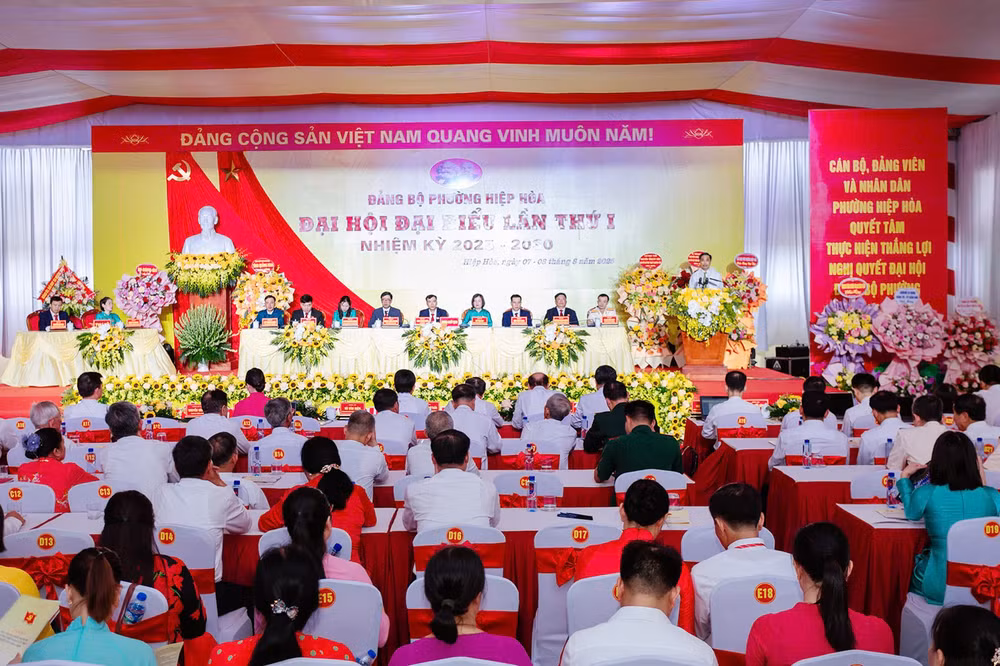 Thành công của Đại hội Đảng bộ cấp xã, phường, đặc khu thời gian qua đóng vai trò quan trọng cho thành công Đại hội cấp tỉnh, thành phố.