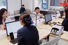 [Video] Tiền gửi ngân hàng lập kỷ lục