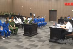 [Video] Nhiều bị hại kể về việc phải bán nhà trả nợ khi bị đường dây Mr Pips lôi kéo