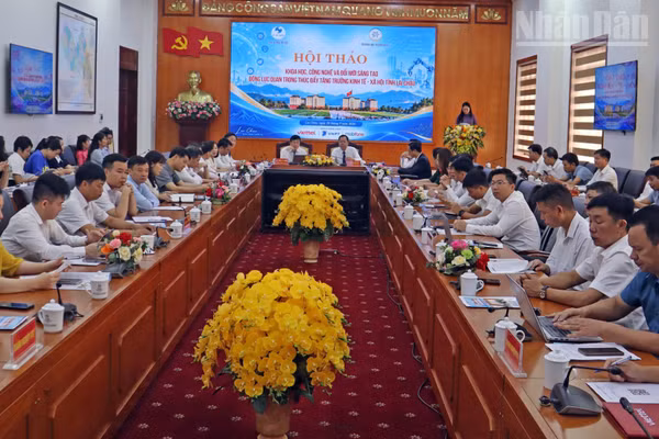 Các đại biểu tham gia buổi hội thảo. (Ảnh: TRẦN TUẤN)