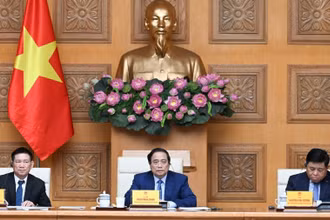 Thủ tướng Chính phủ Phạm Minh Chính chủ trì tọa đàm với các tập đoàn, doanh nghiệp lớn của Nhật Bản. (Ảnh: TRẦN HẢI)