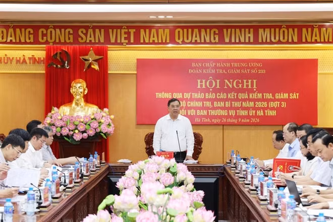 Đồng chí Phạm Gia Túc ghi nhận và đánh giá cao những kết quả đạt được của Ban Thường vụ Tỉnh ủy trong quá trình lãnh đạo, chỉ đạo, thực hiện các nhiệm vụ phát triển trên địa bàn. (Ảnh: NT)
