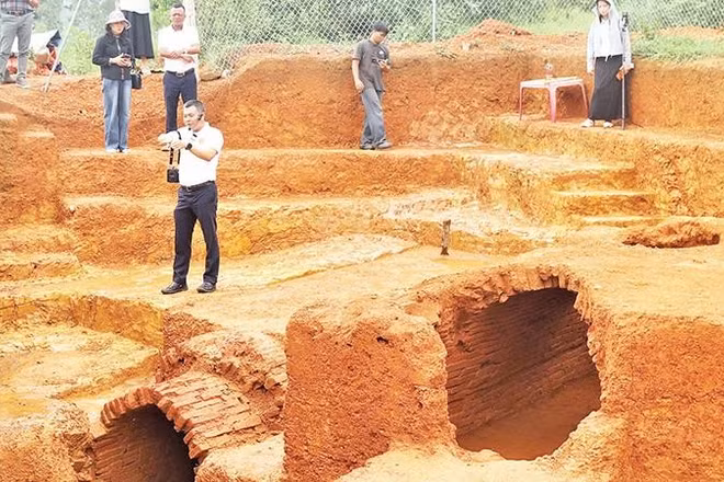 Cụm mộ gạch được phát hiện tại khu vực Rú Bụt, xã Kim Liên, tỉnh Nghệ An.