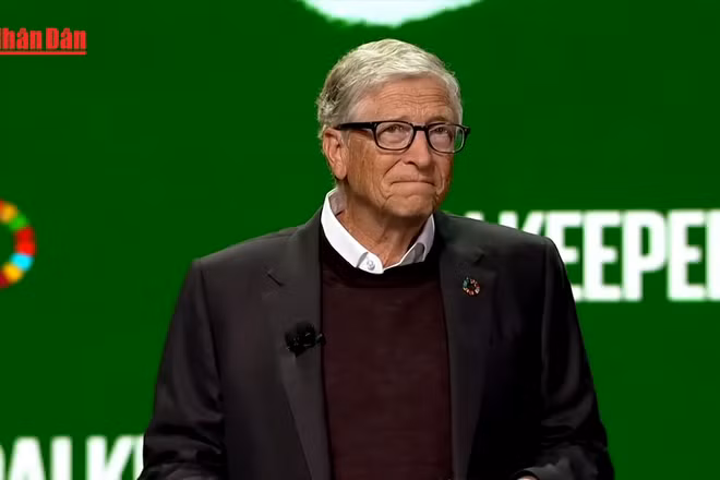 [Video] Tỷ phú Bill Gates hỗ trợ 912 triệu USD chống dịch bệnh toàn cầu 