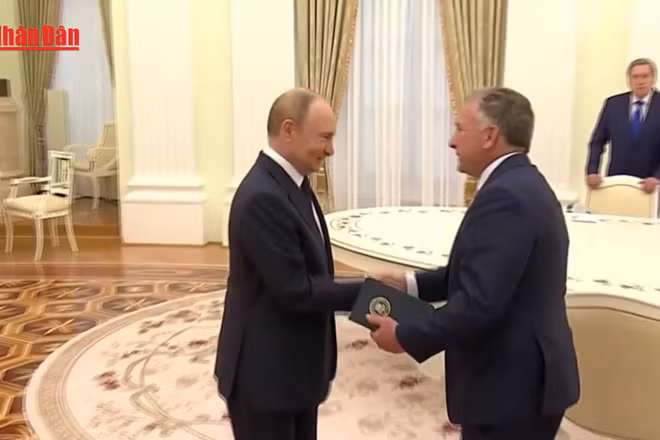 [Video] Mỹ - Nga tiếp tục đàm phán hòa bình cho Ukraine tại Florida 