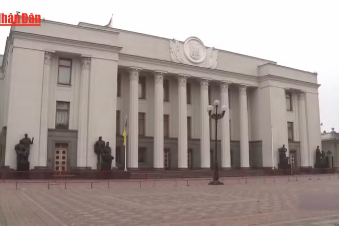 [Video] Ukraine nhận viện trợ từ tài sản bị đóng băng của Nga